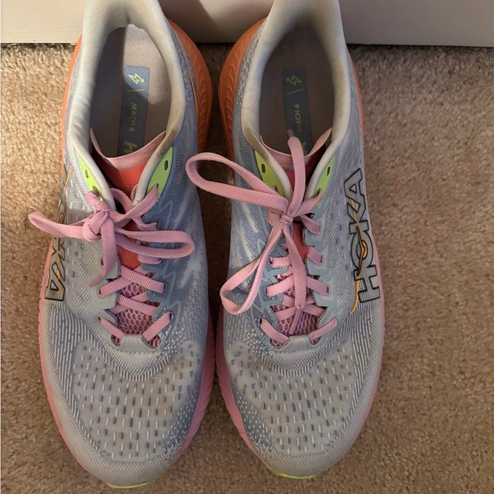 HOKA Mach 6